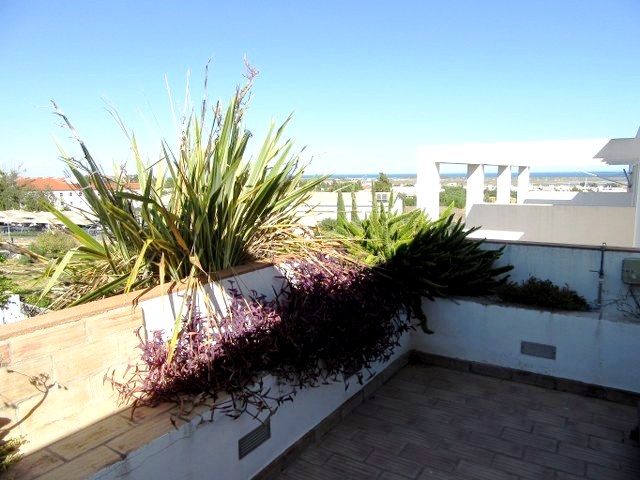 Open views from the private roof terrace