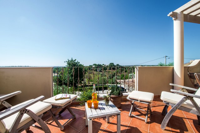 1st floor, various terraces